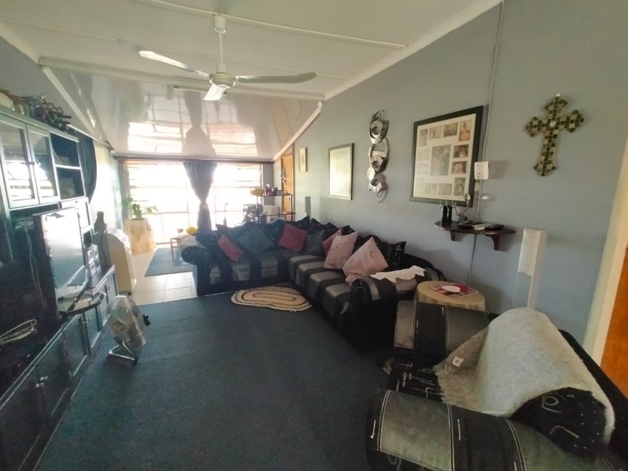 4 Bedroom Property for Sale in Kroondal North West